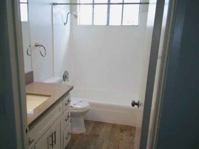 Apartment for rent in Tustin, California