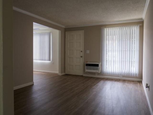 Apartment for rent in Tustin, California