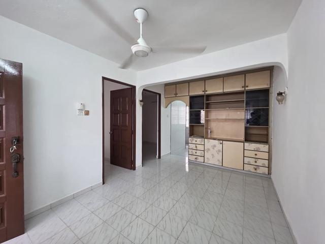Flat for sale in Bukit Ledang, Johor