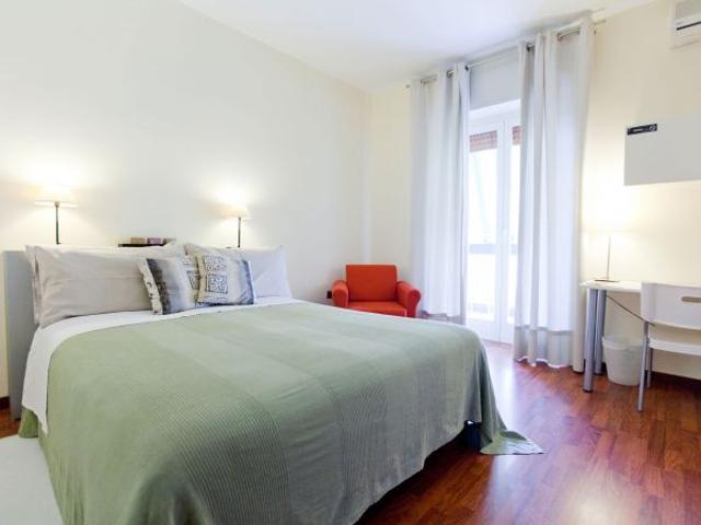 Stanza in affitto a Municipalità 6, Napola