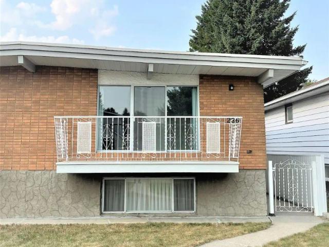 House for rent in Tuxedo Park, Calgary