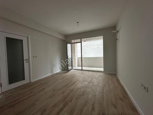 Esenyalı Mahallesi, Pendik içerisinde kiralık mülk