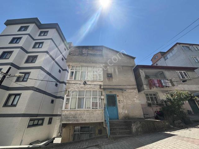 Mimar Sinan Mahallesi, Tuzla içerisinde satılık Bina