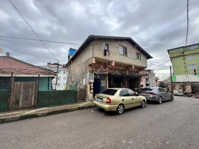 Tuzla, İstanbul içerisinde satılık Bina