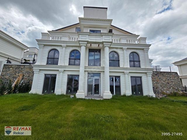 Tuzla, İstanbul içerisinde satılık Villa