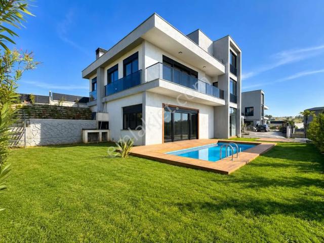 Tuzla, İstanbul içerisinde satılık Villa