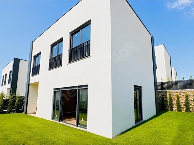 Tuzla, İstanbul içerisinde satılık Villa