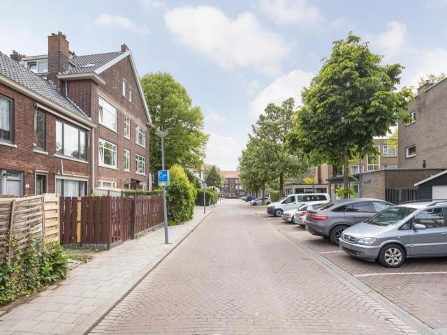 Studio te huur in Charlois, Rotterdam