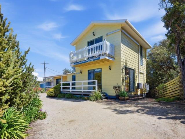 House for sale in Golden Beach
