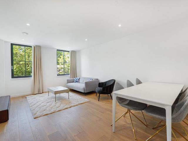 Apartment for rent in St Margarets, Greater London