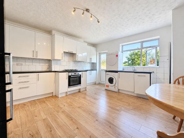 Apartment for rent in London Borough of Hounslow, Greater London