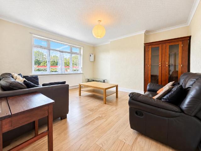 Apartment for rent in London Borough of Hounslow, Greater London