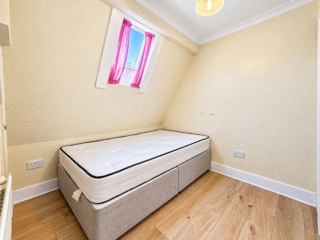 Room for rent in London Borough of Hounslow, Greater London