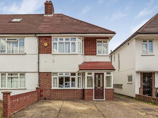 House for rent in London Borough of Hounslow, Greater London