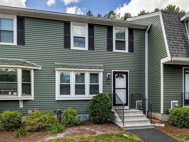 Condo for sale in Bellingham, Massachusetts