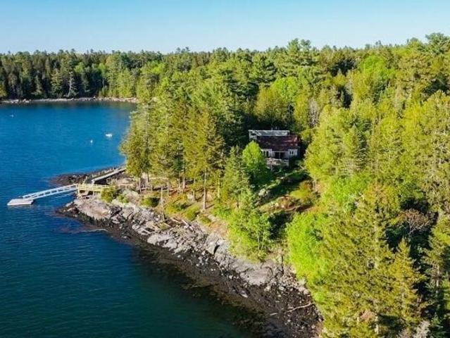 House for sale in Penobscot, Maine