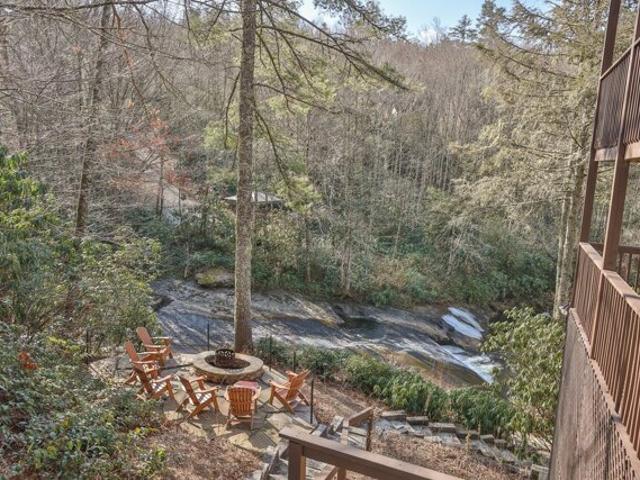 House for sale in Glenville