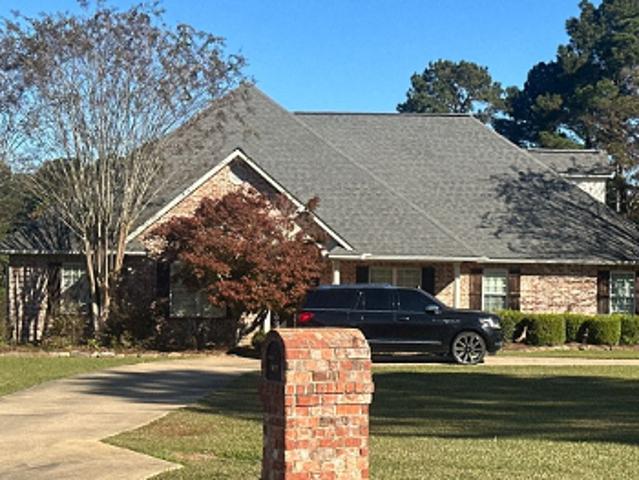 House for sale in Summit, Mississippi