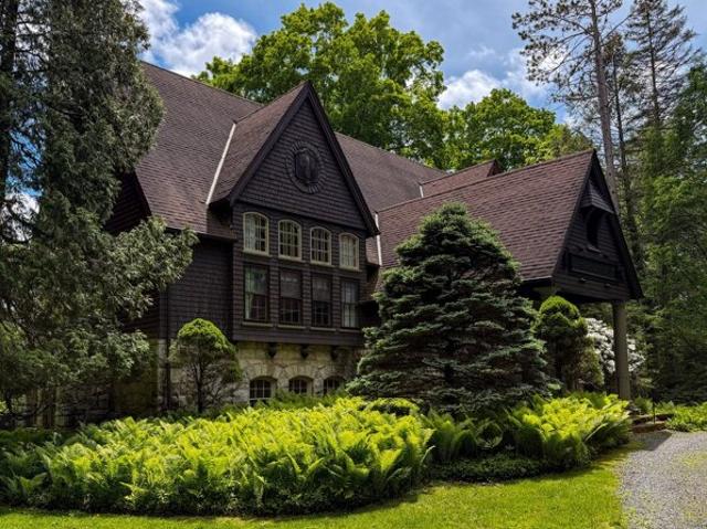 House for sale in Taconic, Salisbury