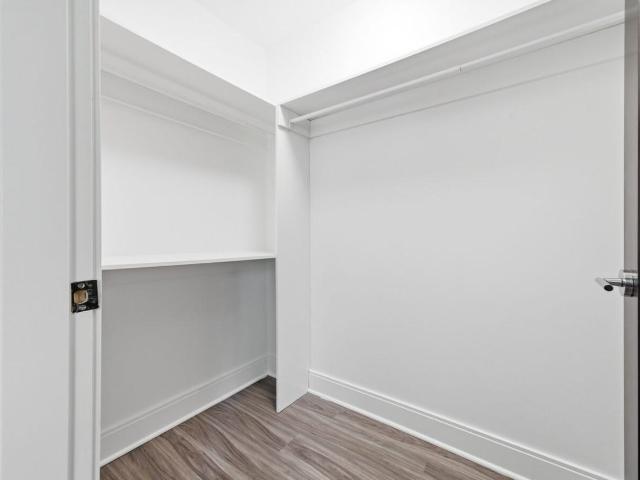 Apartment for rent in North Vancouver, Metro Vancouver Regional District