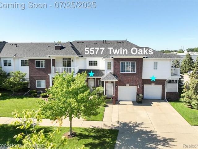 Condo for sale in Sterling Heights