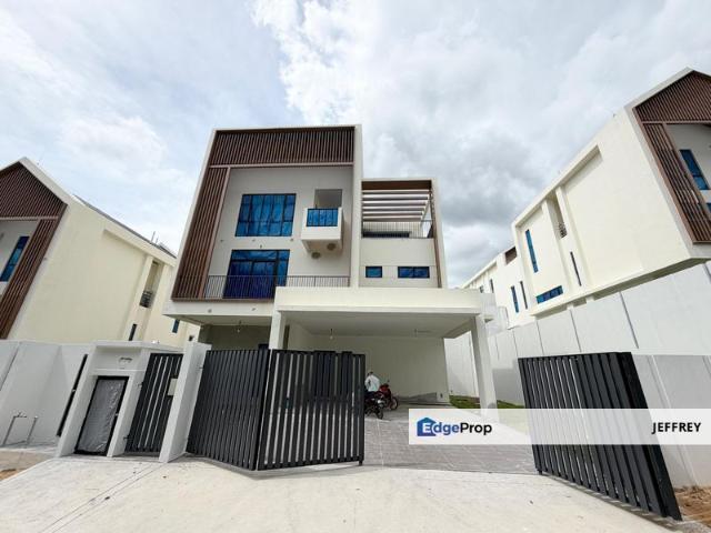 House for sale in Kajang, Langat