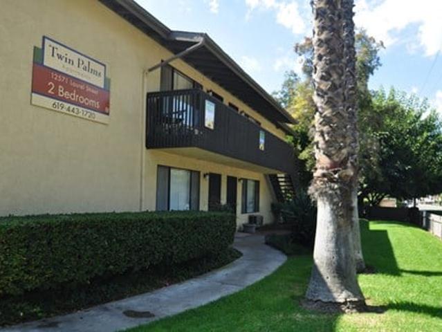 Apartment for rent in Lakeside
