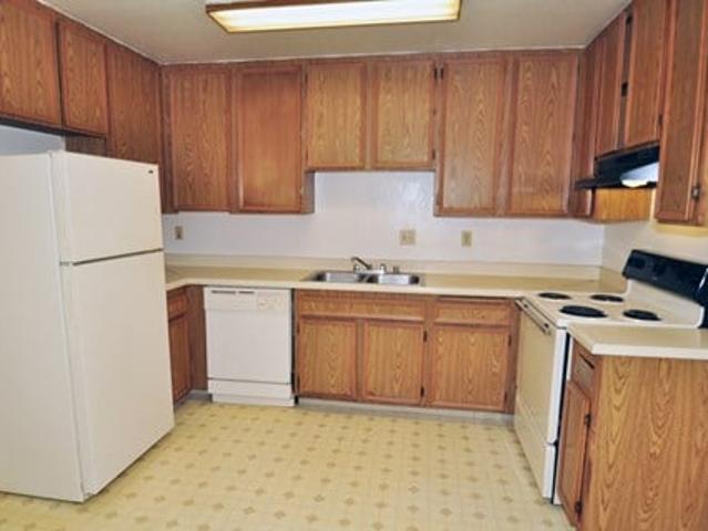 Apartment for rent in Lakeside