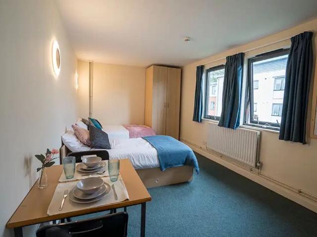 Studio for rent in Forest Fields, Haddon