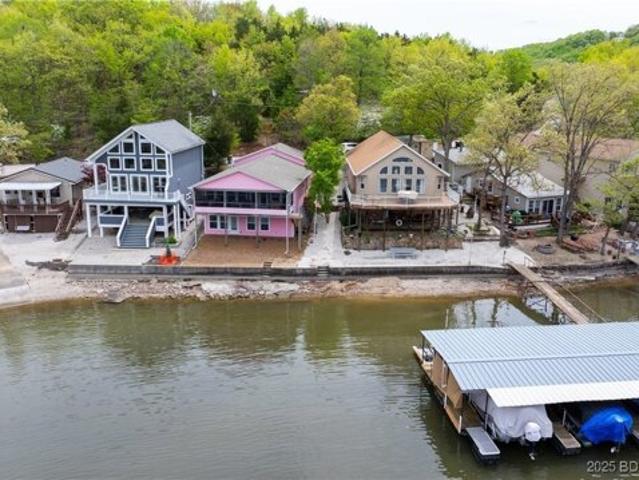 House for sale in Linn Creek
