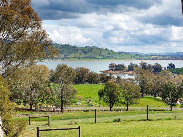 Cottage for sale in Bethanga, Victoria