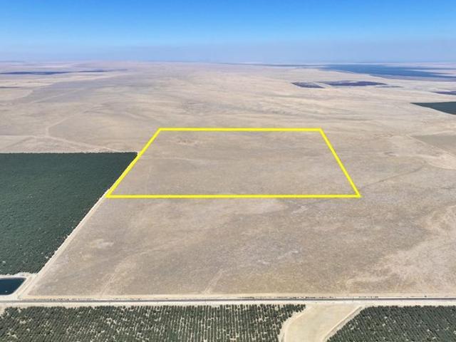 Land for sale in Lost Hills, Kern County