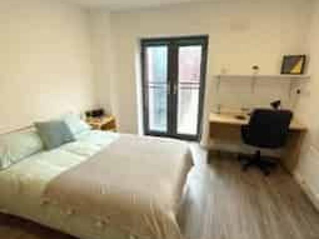 Room for rent in Saint Vincent's, Netherthorpe