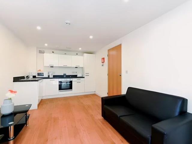 Apartment for rent in Saint Vincent's, Netherthorpe