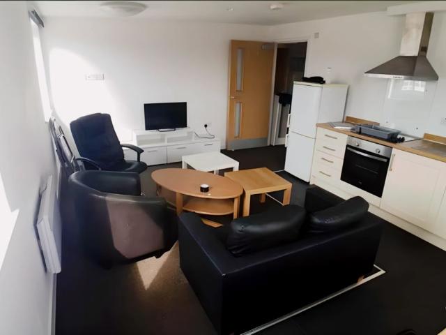 Room for rent in Elmfield, Leicestershire