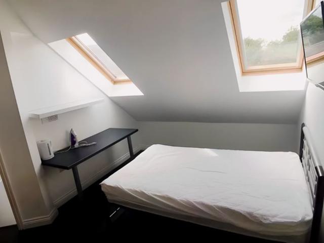 Room for rent in Elmfield, Leicestershire