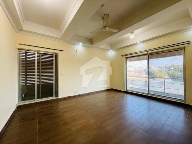 Apartment for rent in Islamabad