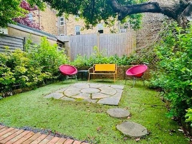 Apartment for rent in Clapham Junction, Greater London