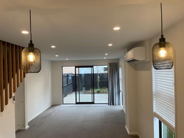 Townhouse for rent in Addington, Canterbury