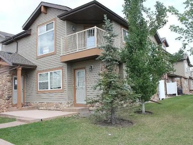 Townhouse for rent in Panorama Hills, Calgary
