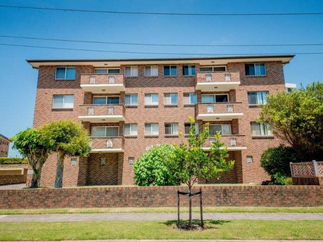 Apartment for rent in The Entrance, New South Wales