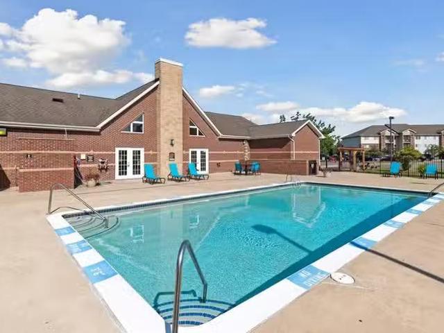 Condo for sale in Taylor