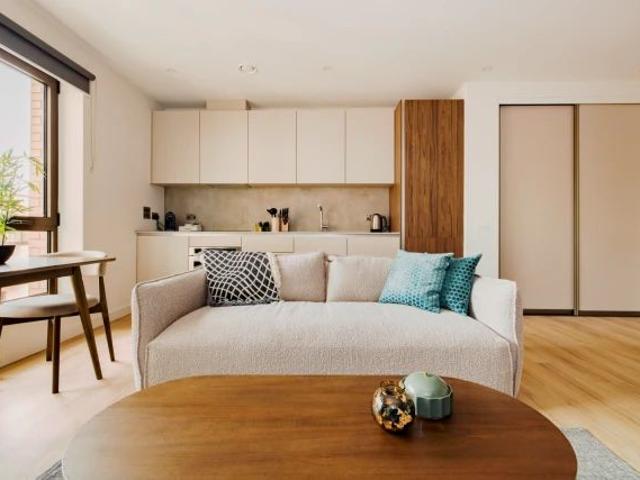Apartment for rent in London Borough of Ealing, Greater London