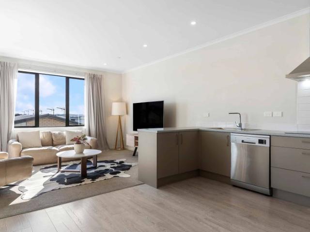 Apartment for rent in Limeburners Bay, Upper Harbour