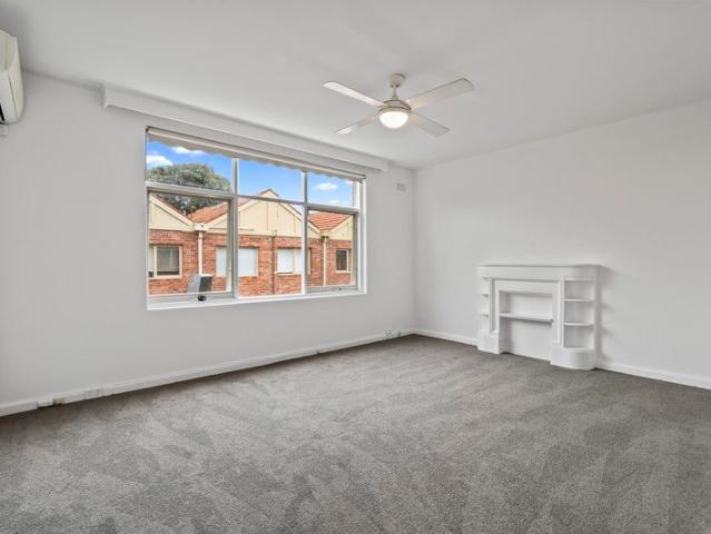 House for rent in St Kilda West, Melbourne