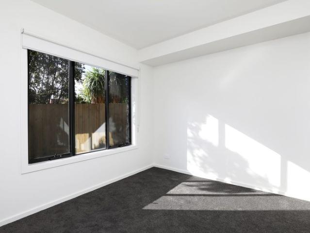 Townhouse for rent in Glenroy, Melbourne