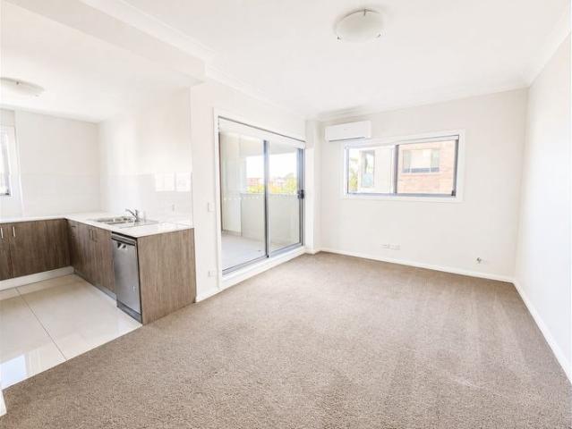Townhouse for rent in Sydney, New South Wales
