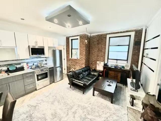 Condo for sale in Astoria
