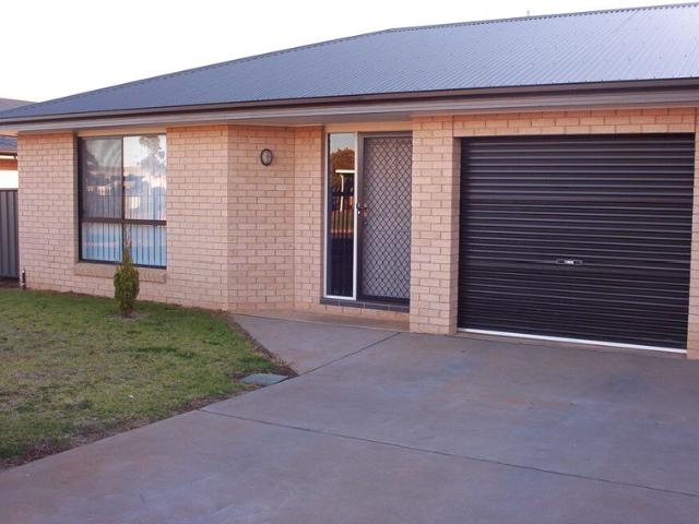 Duplex for rent in Dubbo, New South Wales