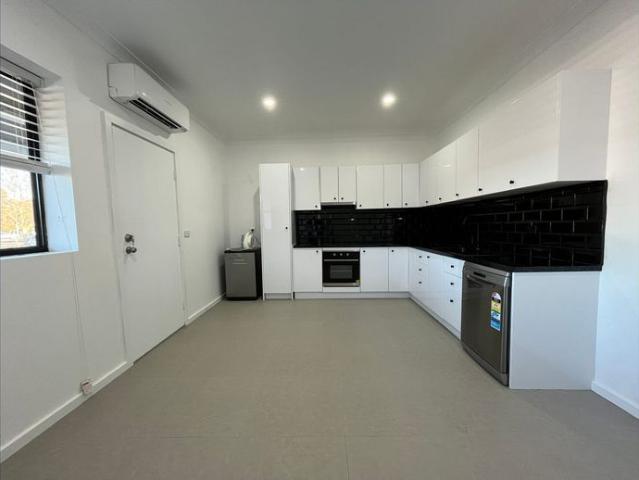 Apartment for rent in Alma, Victoria
